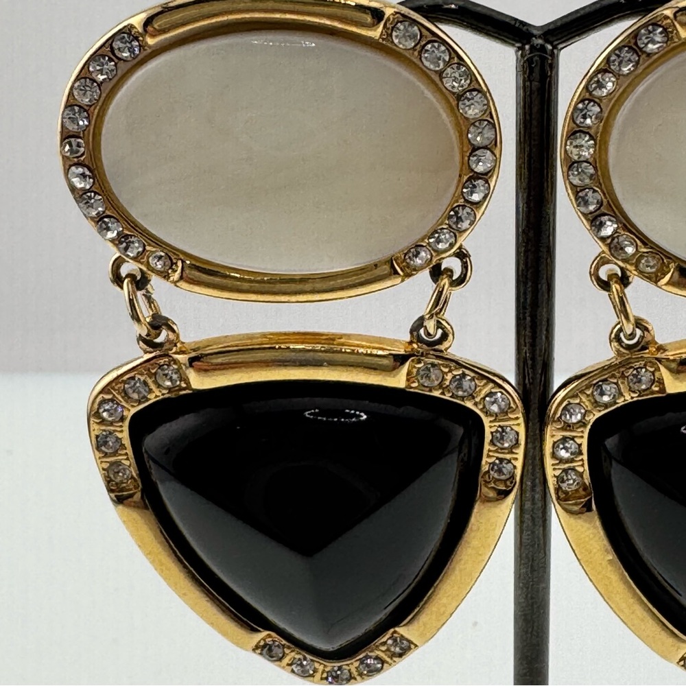Vintage 80’s Elegant Gold and Black Dangle Clip Earrings - Picture 7 of 8